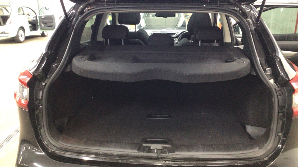 Used Nissan Qashqai 2018 for sale - 76517788: Photo 8