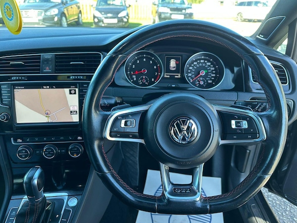 Used Volkswagen Golf 2015 for sale - 76178944: Photo 22
