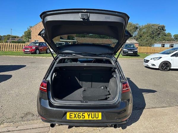Used Volkswagen Golf 2015 for sale - 76178944: Photo 9