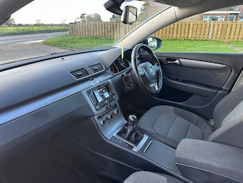 Used Volkswagen Passat 2013 for sale - 76571150: Photo