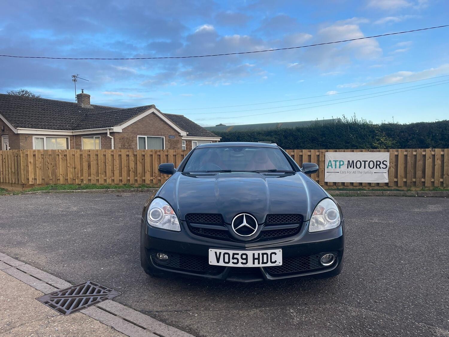 Used Mercedes-Benz SLK 2009 for sale - 76374172: Photo 3