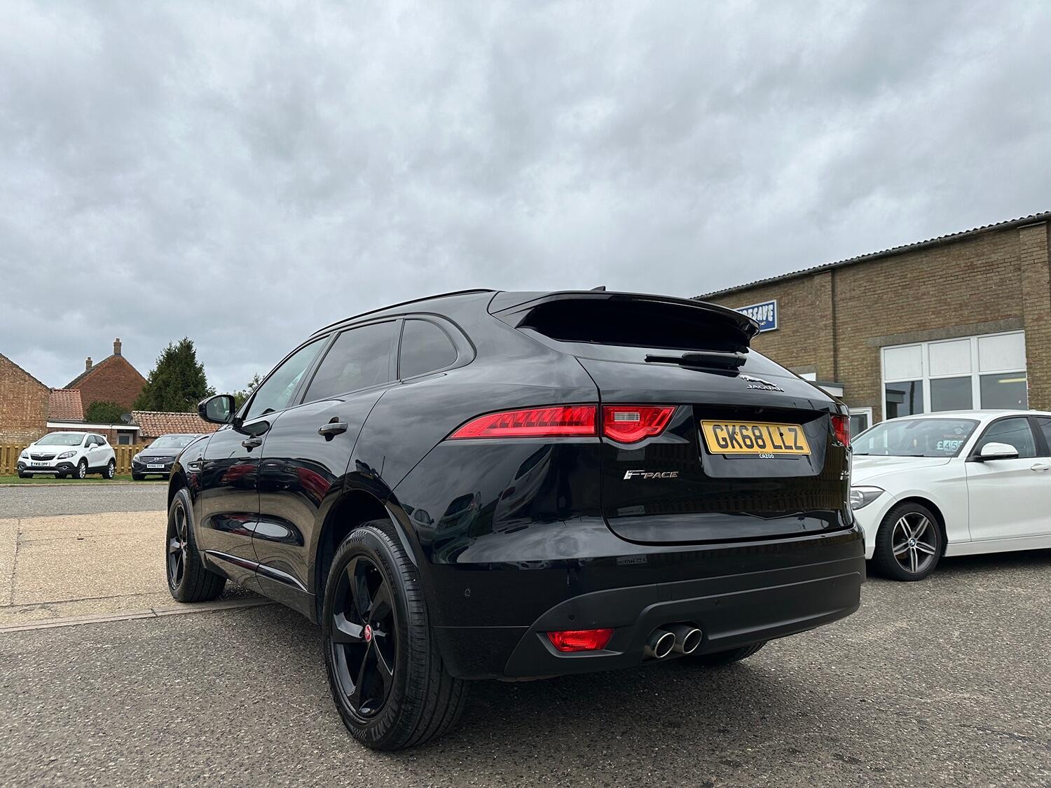 Used Jaguar F-Pace 2018 for sale - 76098758: Photo 6