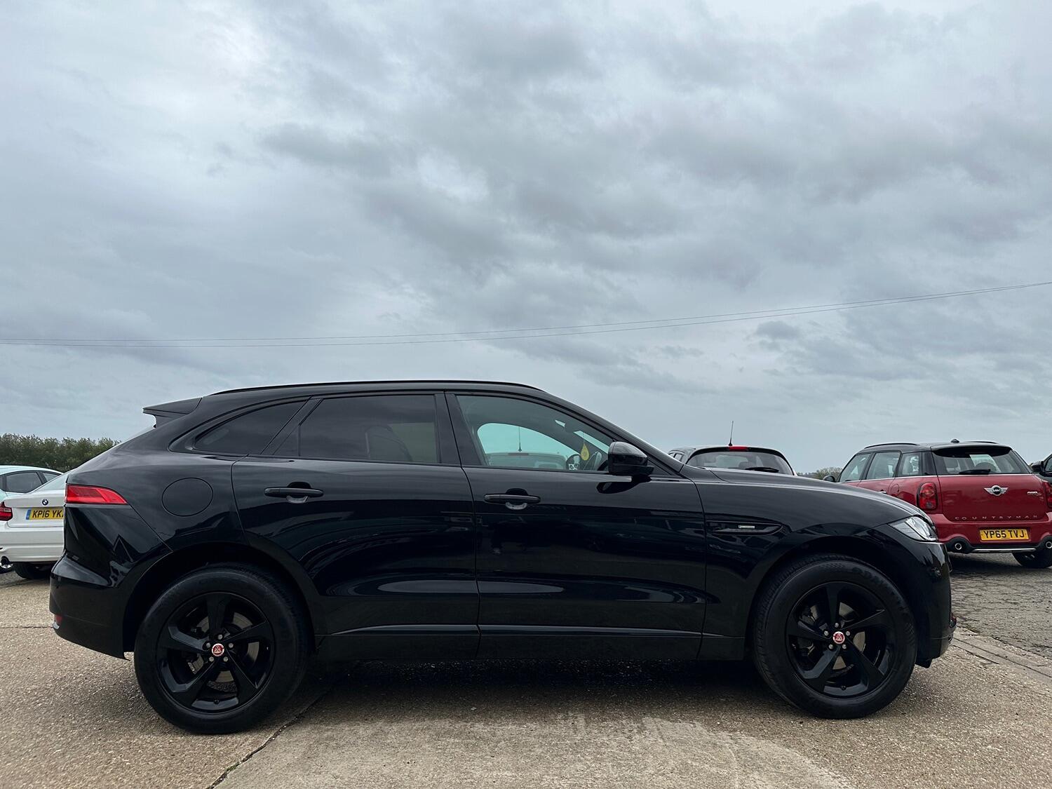 Used Jaguar F-Pace 2018 for sale - 76098758: Photo 9