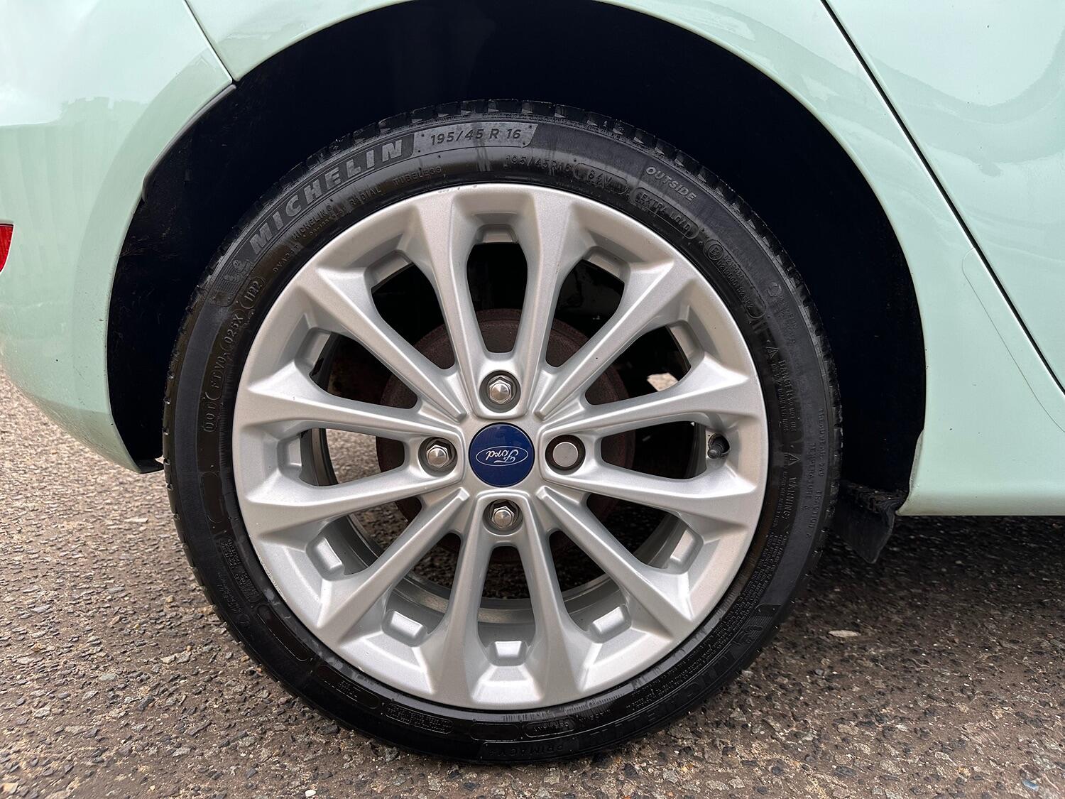 Used Ford Fiesta 2016 for sale - 75748969: Photo 19
