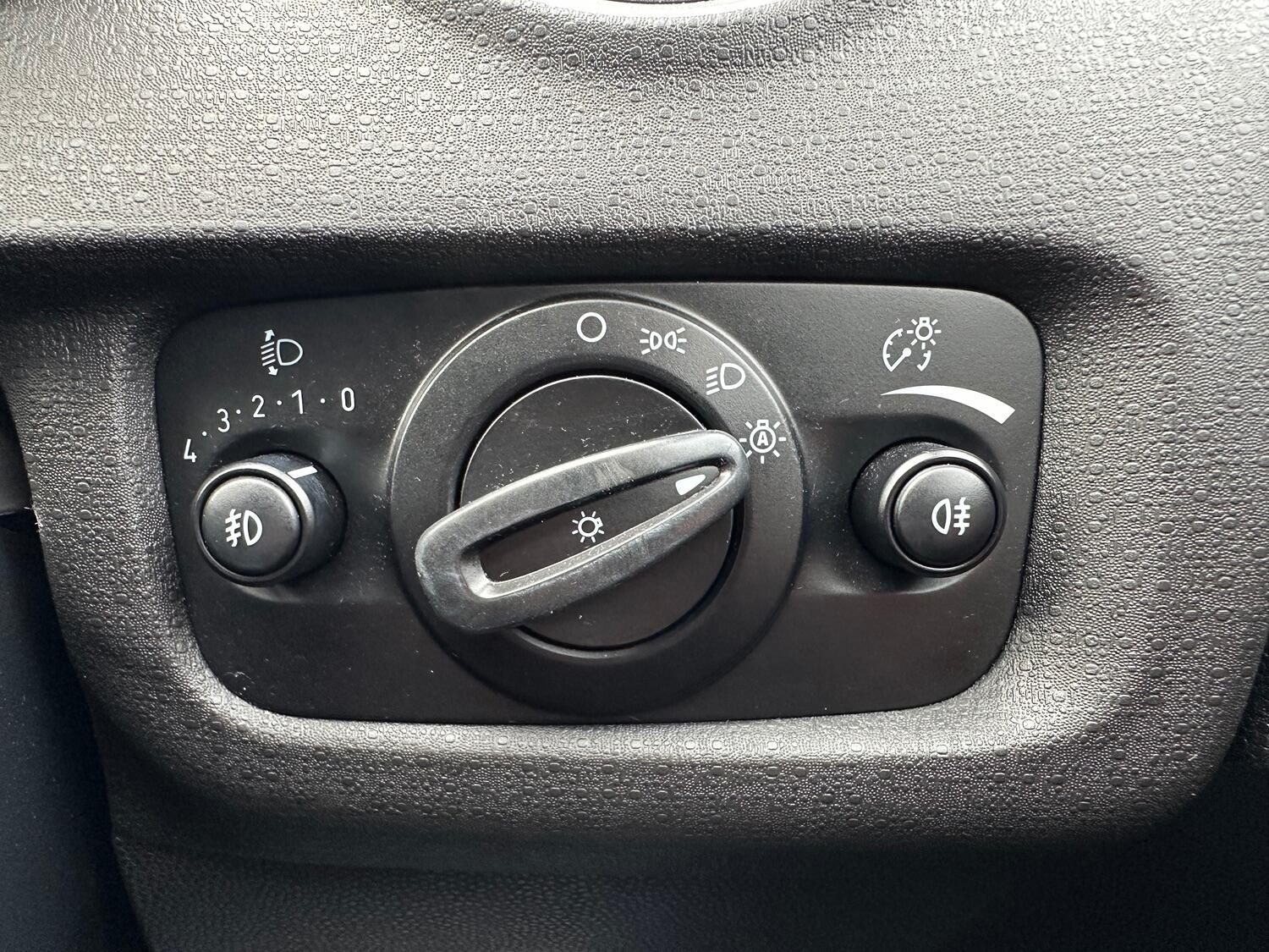 Used Ford Fiesta 2016 for sale - 75748969: Photo 27