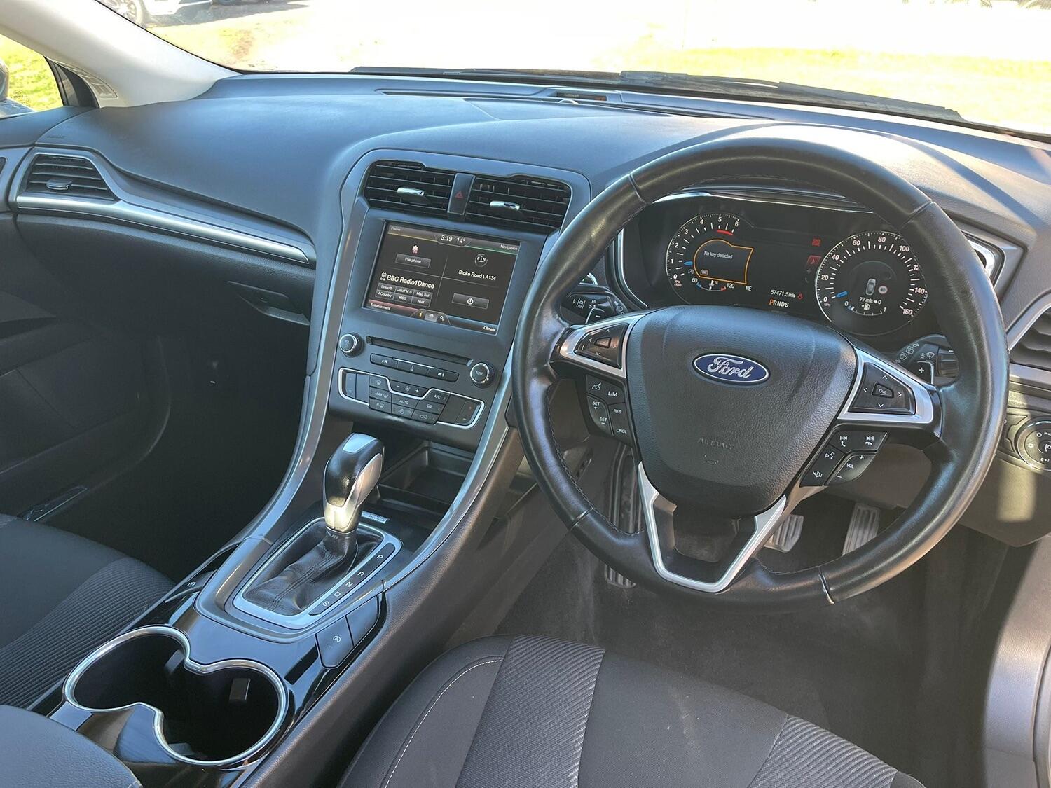 Used Ford Mondeo 2015 for sale - 76225243: Photo 2