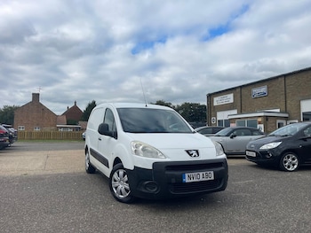 Used Peugeot Partner 2010 for sale - 76082744: Photo