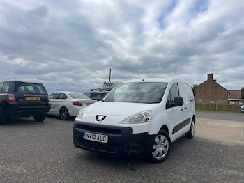 Used Peugeot Partner 2010 for sale - 76082744: Photo