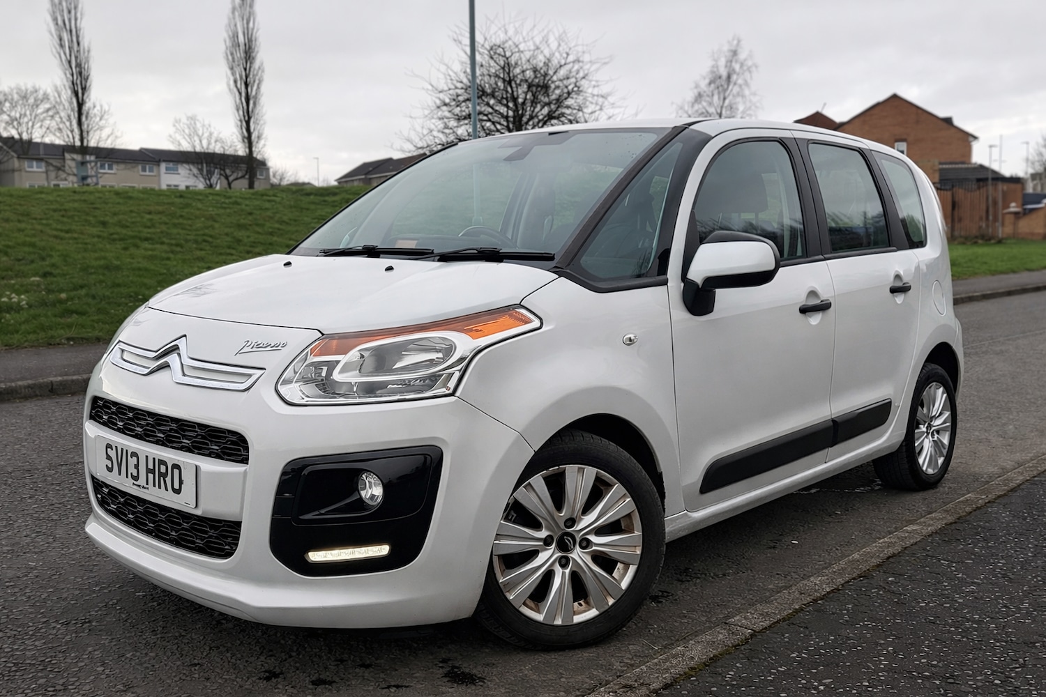 Used Citroen C3 Picasso 2013 for sale - 77924742: Photo 2