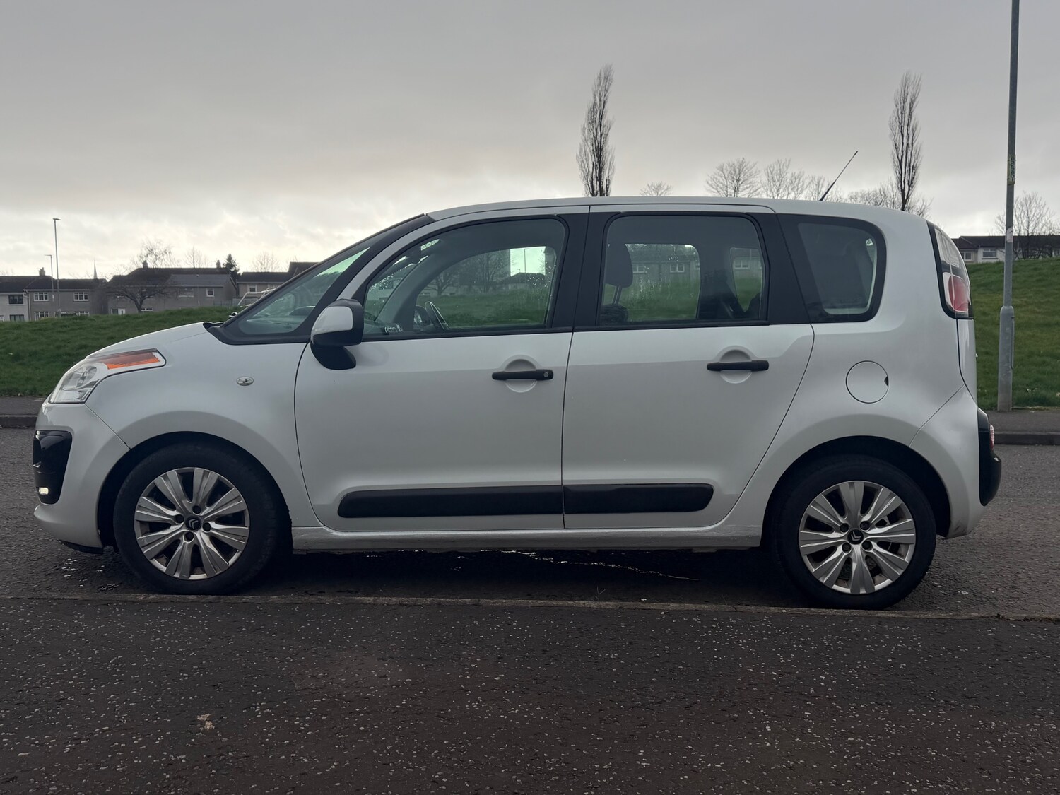 Used Citroen C3 Picasso 2013 for sale - 77924742: Photo 5