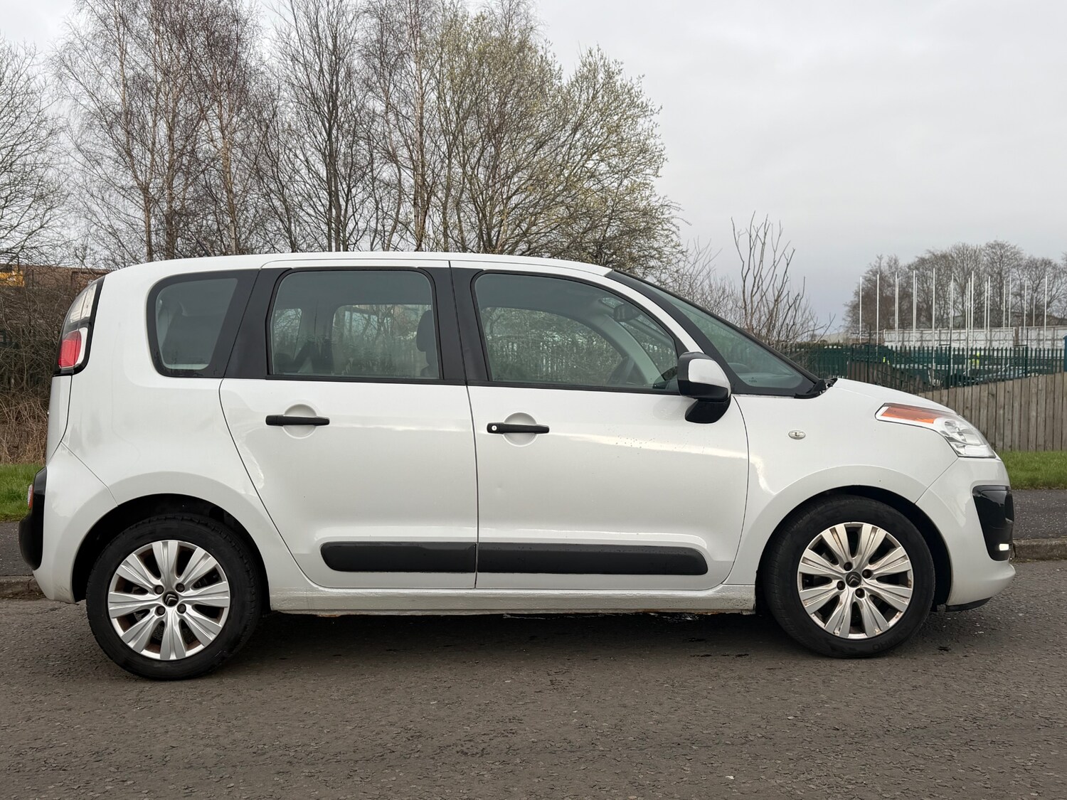 Used Citroen C3 Picasso 2013 for sale - 77924742: Photo 8