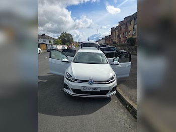 Used Volkswagen Golf 2017 for sale - 76325875: Photo