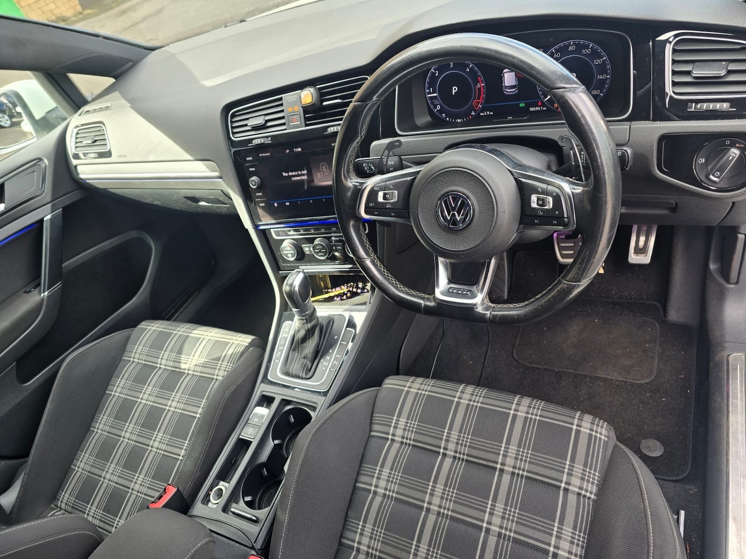 Used Volkswagen Golf 2017 for sale - 76325875: Photo 5