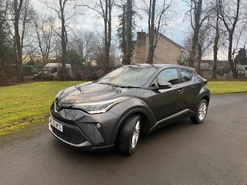 Used Toyota C-HR 2023 for sale - 77407408: Photo