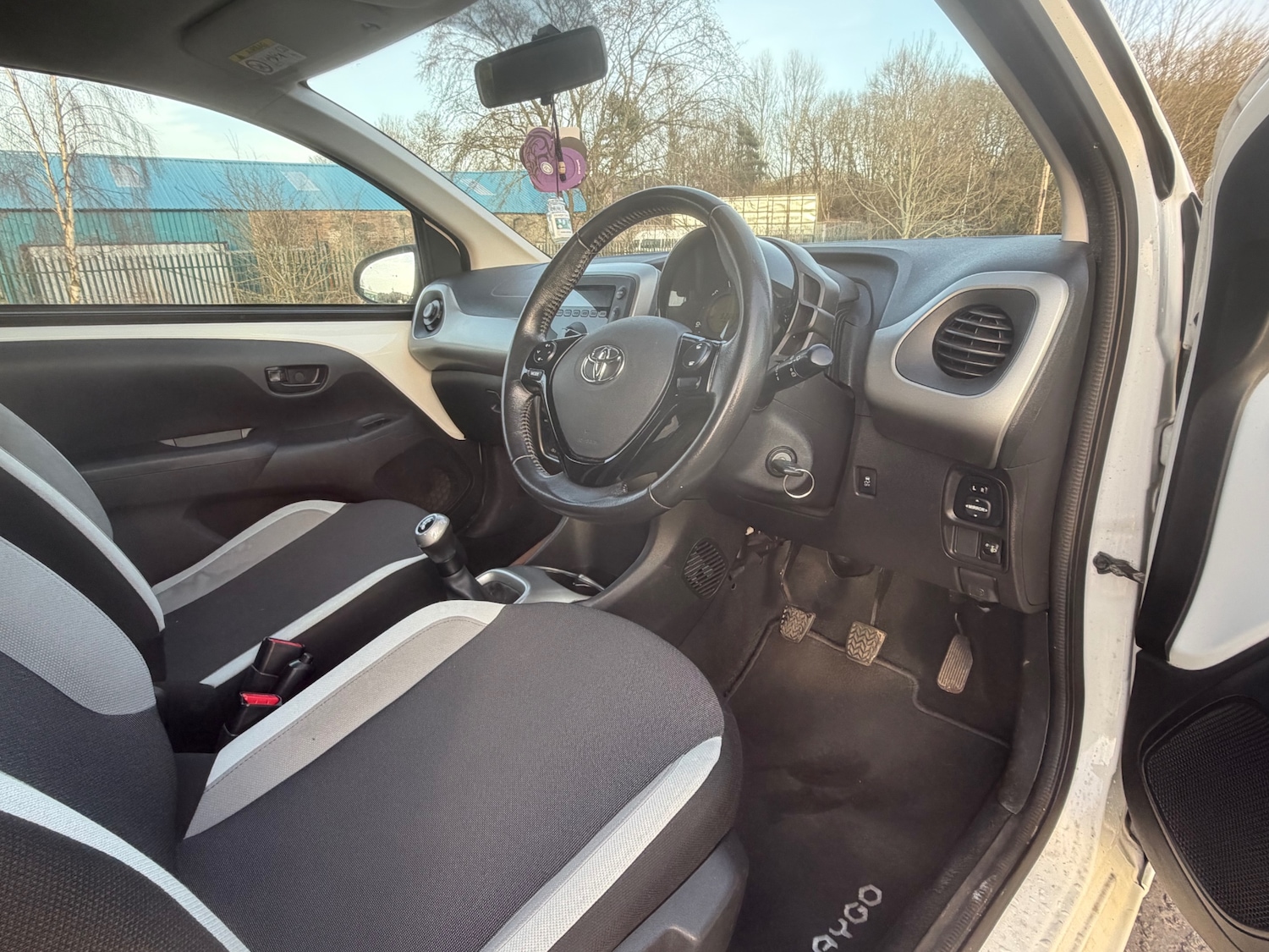 Used Toyota AYGO 2015 for sale - 77982899: Photo 10