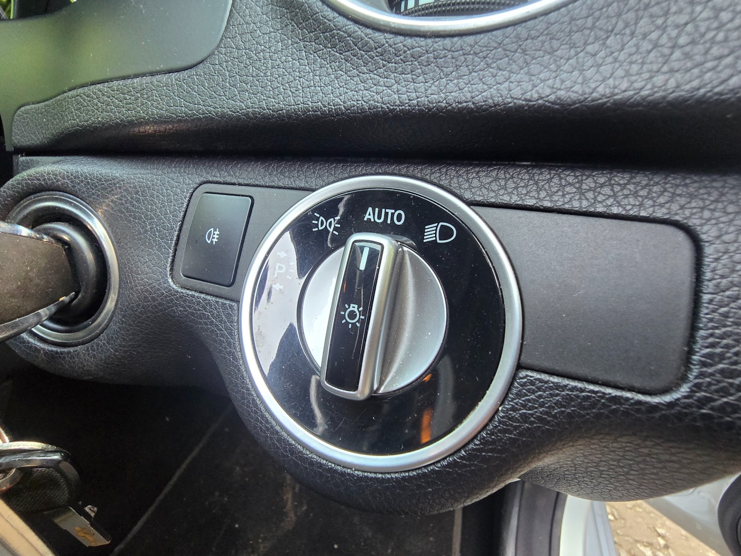 Used Mercedes-Benz C Class 2013 for sale - 76026183: Photo 8