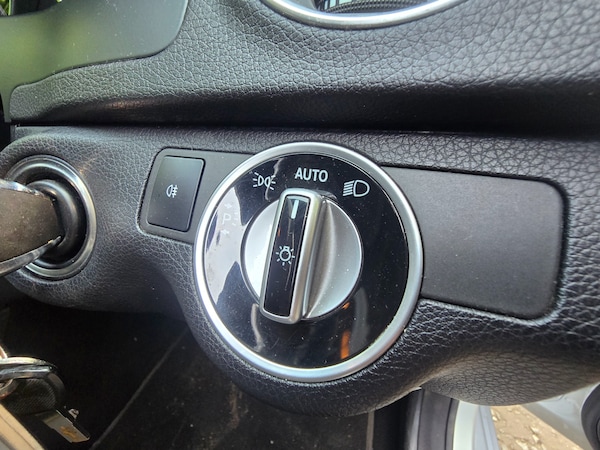 Used Mercedes-Benz C-Class 2013 for sale - 76026183: Photo 8