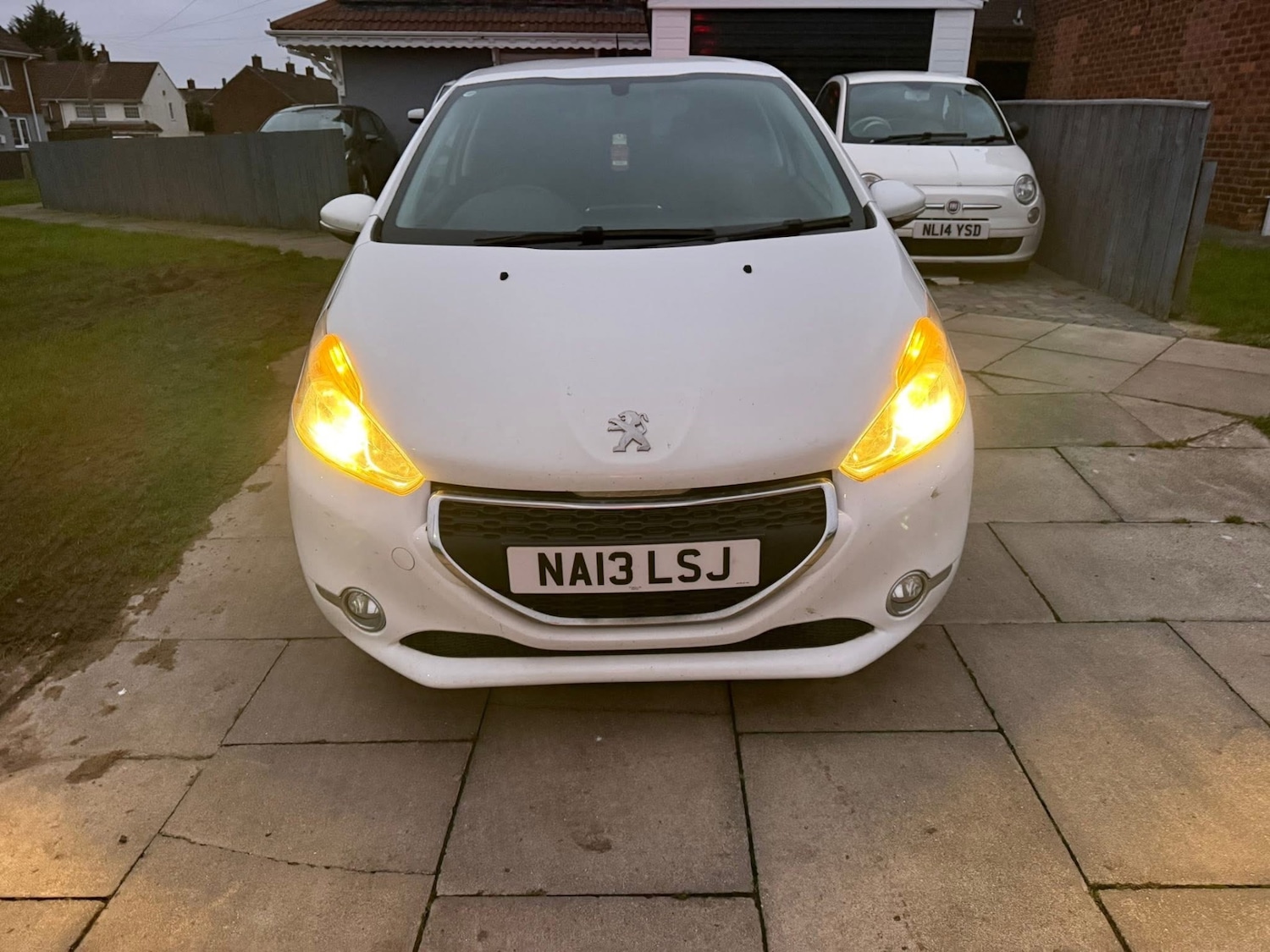 Used Peugeot 208 2013 for sale - 77229173: Photo 6