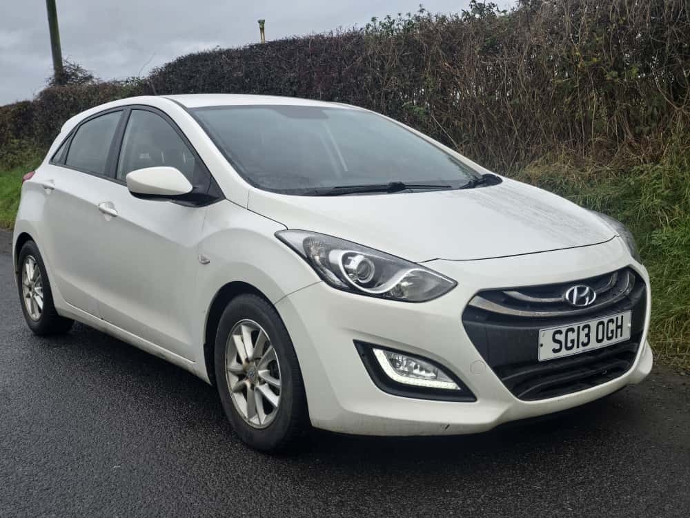 Used Hyundai i30 2013 for sale - 76329946: Photo 1