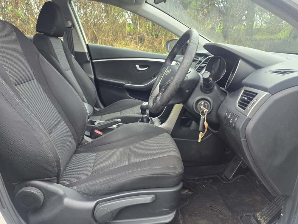 Used Hyundai i30 2013 for sale - 76329946: Photo 11