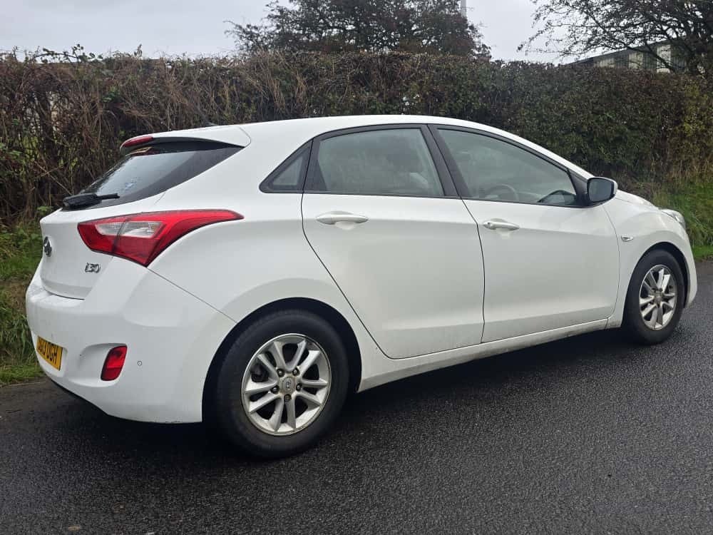 Used Hyundai i30 2013 for sale - 76329946: Photo 7