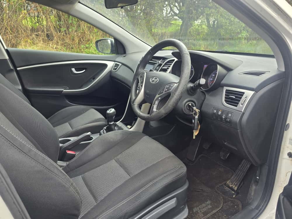 Used Hyundai i30 2013 for sale - 76329946: Photo 8