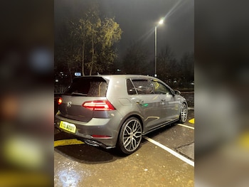 Used Volkswagen Golf 2018 for sale - 78571997: Photo