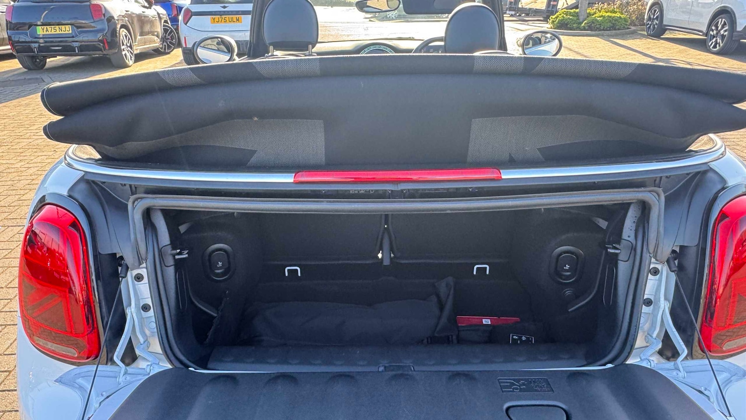 Used MINI Convertible 2024 for sale - 77772339: Photo 12