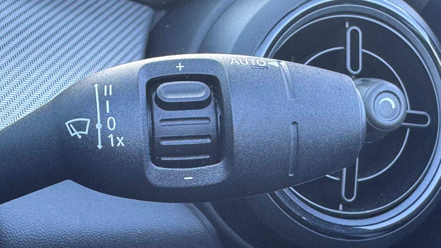 Used MINI Convertible 2024 for sale - 77772339: Photo 20