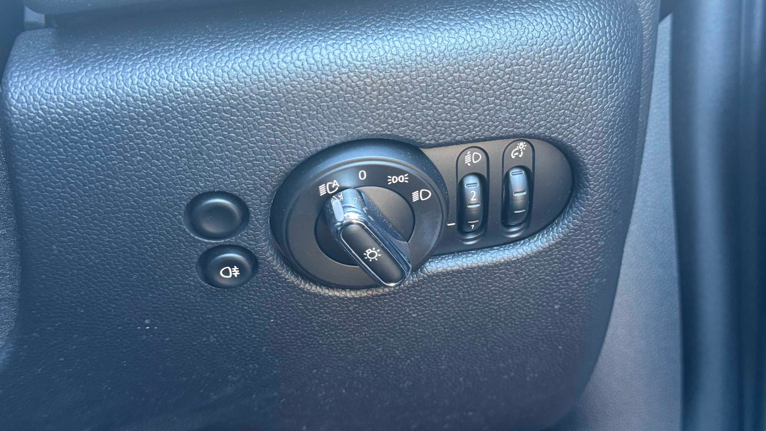 Used MINI Convertible 2024 for sale - 77772339: Photo 28