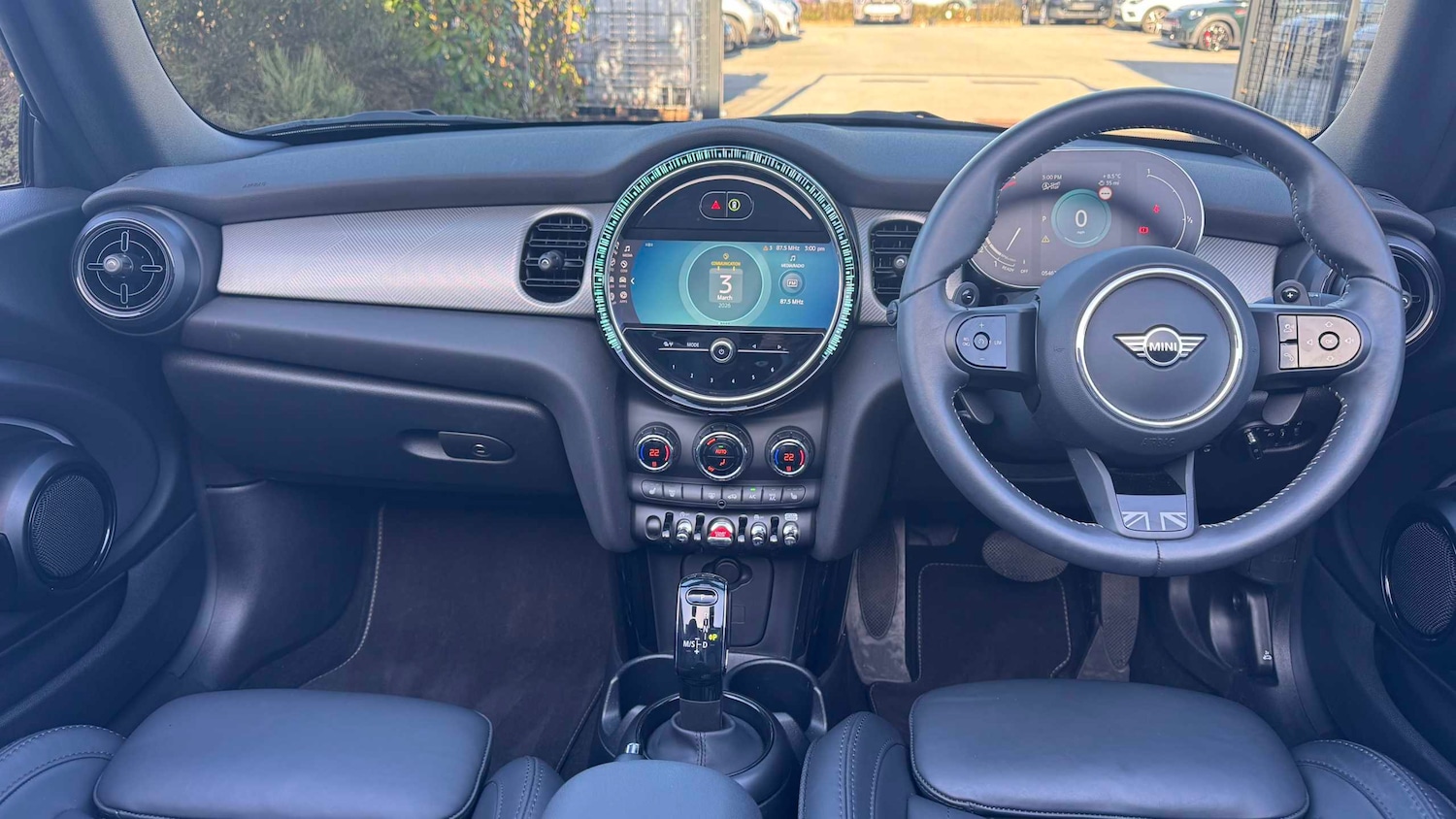 Used MINI Convertible 2024 for sale - 77772339: Photo 4