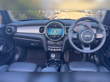 Used MINI Convertible 2024 for sale - 77772339: Photo