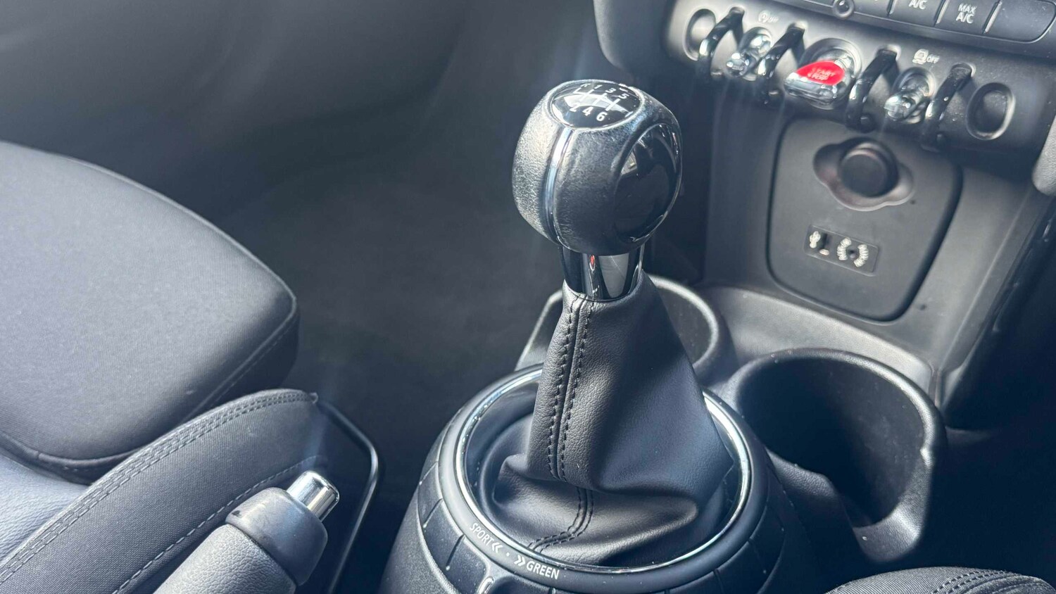 Used MINI Hatch 2017 for sale - 77943334: Photo 10