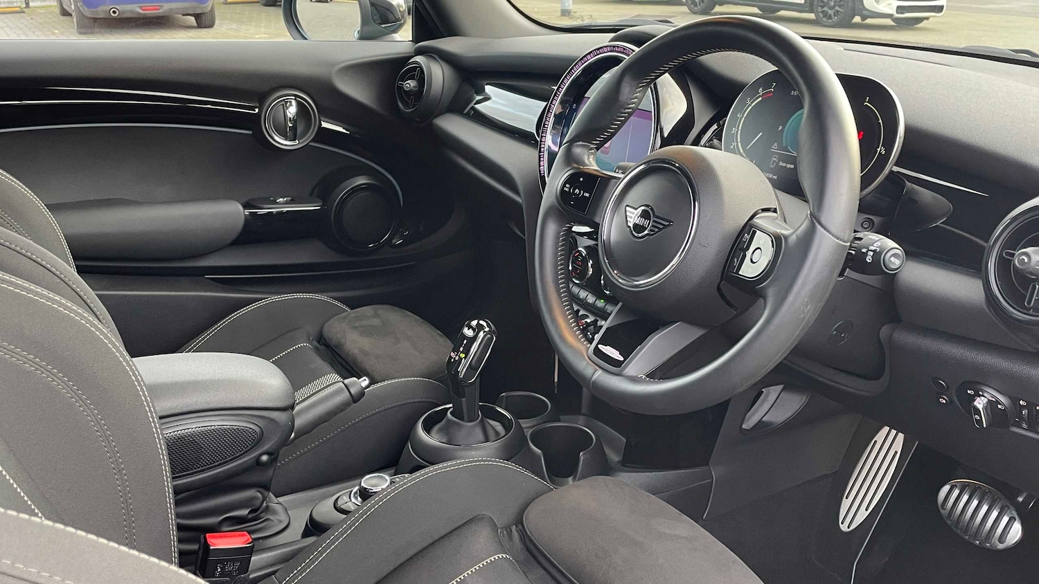 Used MINI Hatch 2022 for sale - 76460359: Photo 4