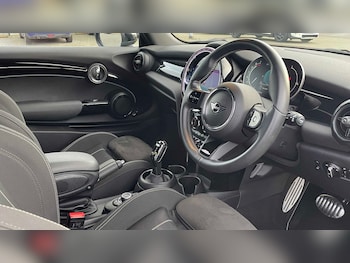 Used MINI Hatch 2022 for sale - 76460359: Photo