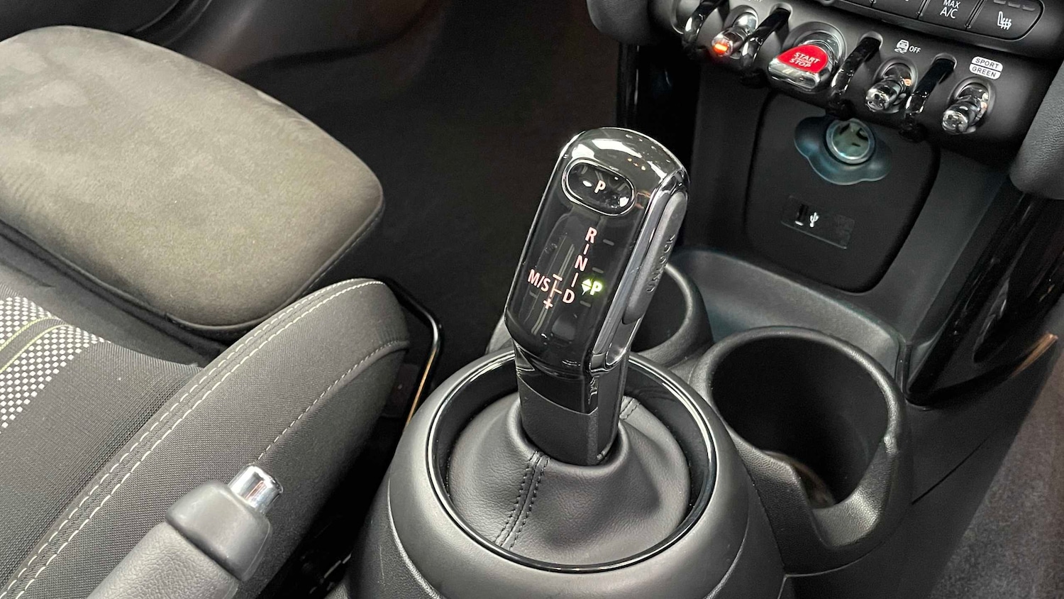 Used MINI Hatch 2022 for sale - 76460359: Photo 8