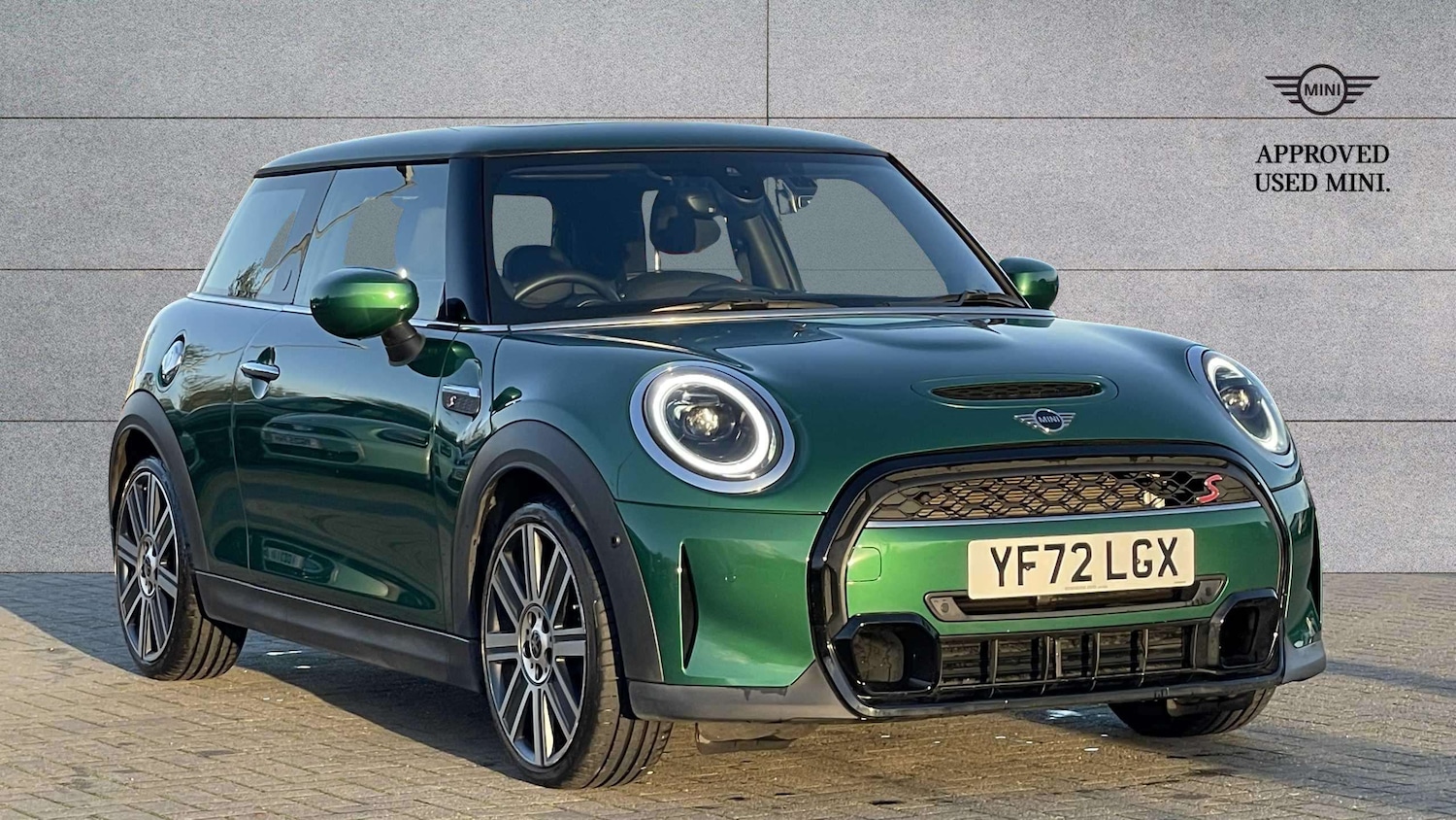 Used MINI Hatch 2022 for sale - 76610553: Photo 1