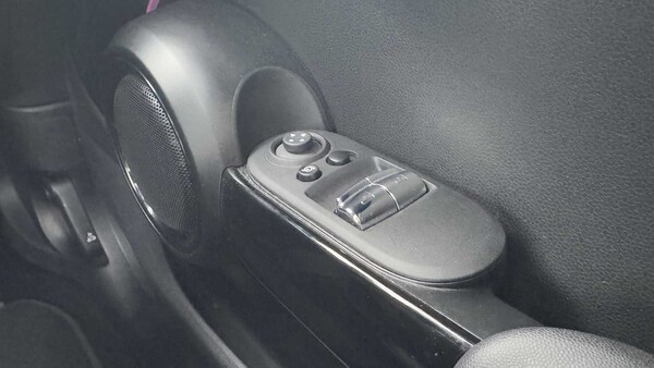 Used MINI Hatch 2022 for sale - 76156352: Photo 32