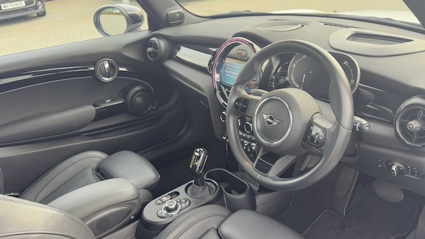 Used MINI Hatch 2022 for sale - 76156352: Photo 6