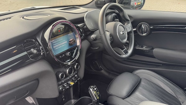 Used MINI Hatch 2022 for sale - 76156352: Photo 7