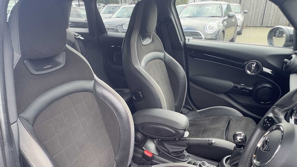 Used MINI Hatch 2022 for sale - 76156113: Photo 17