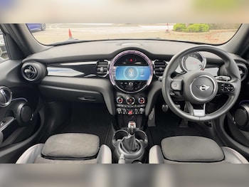 Used MINI Hatch 2022 for sale - 76156113: Photo 4