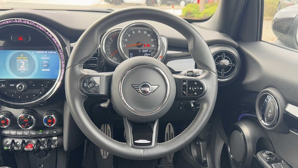 Used MINI Hatch 2022 for sale - 76156113: Photo 5