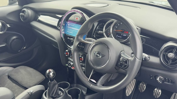 Used MINI Hatch 2022 for sale - 76156113: Photo 6