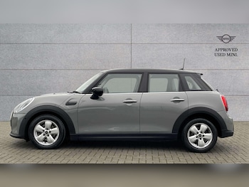 Used MINI Hatch 2021 for sale - 77044223: Photo