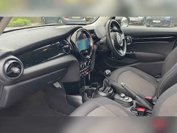 Used MINI Hatch 2021 for sale - 77044223: Photo