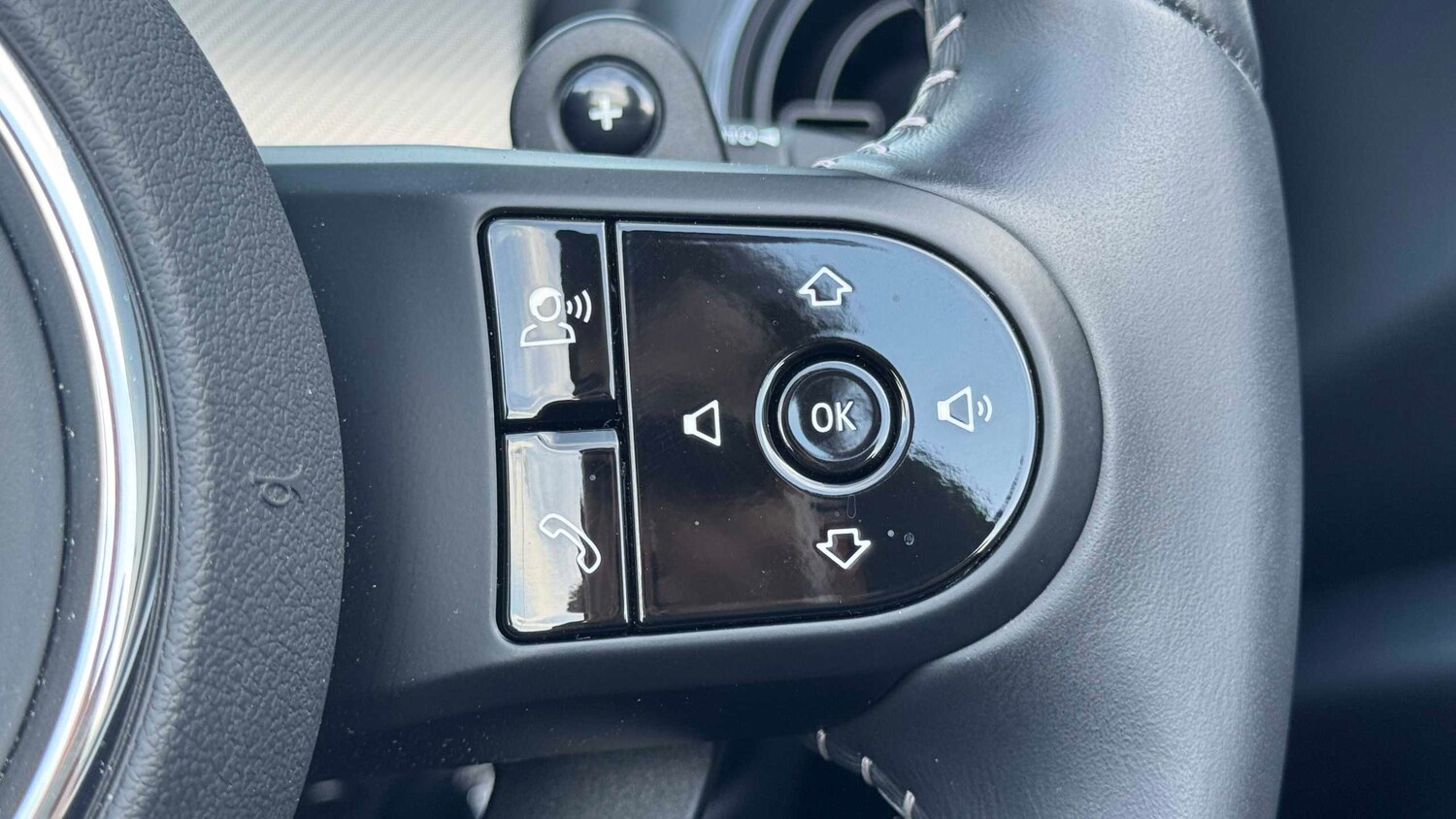 Used MINI Convertible 2024 for sale - 78161471: Photo 20