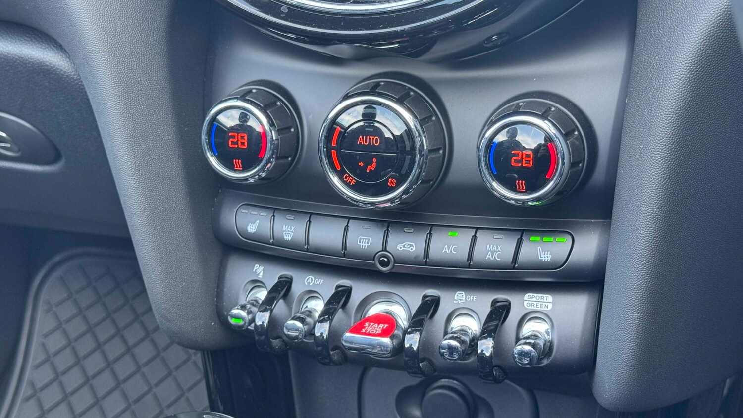 Used MINI Convertible 2024 for sale - 78161471: Photo 28