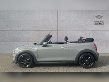 Used MINI Convertible 2019 for sale - 77661149: Photo
