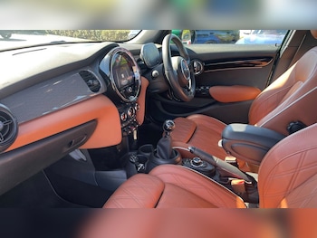 Used MINI Hatch 2024 for sale - 78432824: Photo